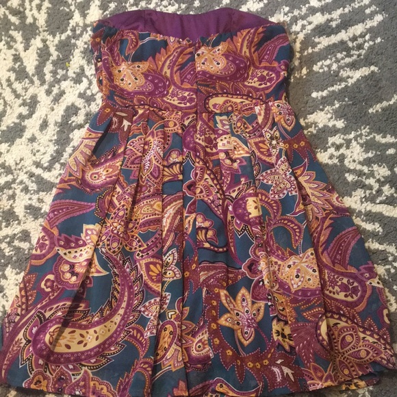 Dress - Picture 2 of 2